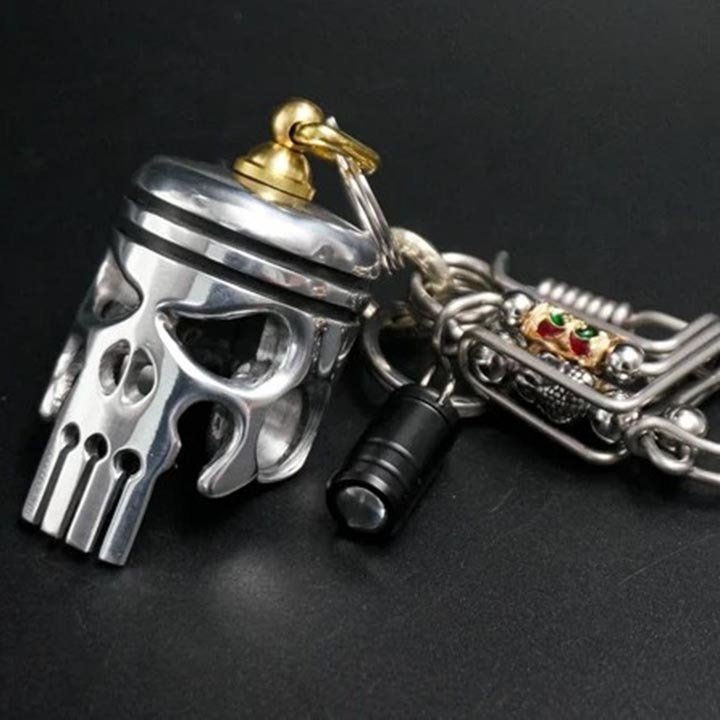 💀Unlock Your Style with the Piston Art Skull Keychain - A Versatile Accessory for Every Occasion!