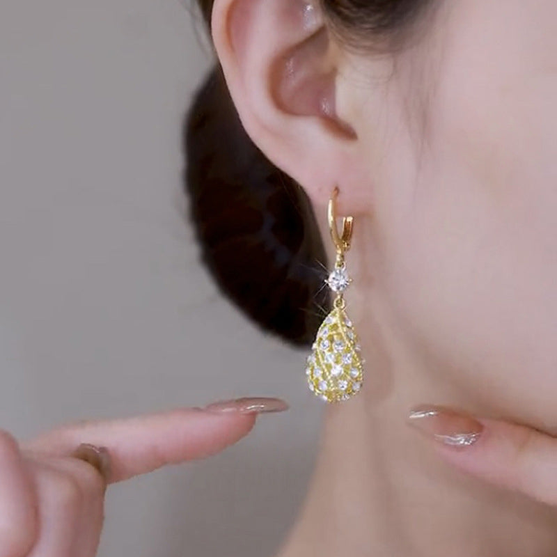 Fashionable Diamond Water-Drop Earrings