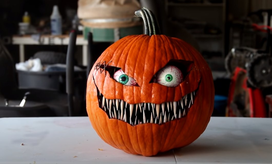 🎃 Sinister Smiles: Unleash the Terror with our Scary Halloween Pumpkin